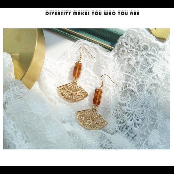 💕Last one Ancient Asian Fan Stone Drop Earrings - Picture 8 of 11